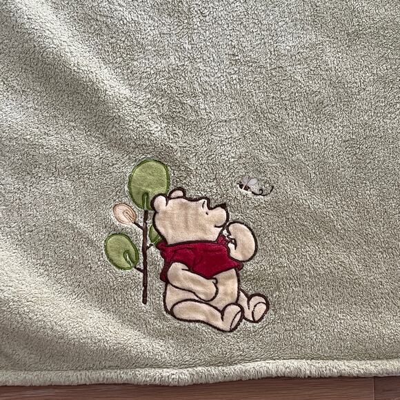 Disney Winnie The Pooh Plush Fleece Baby Blanket Throw Lovey 30" x 36" Green - Picture 2 of 3